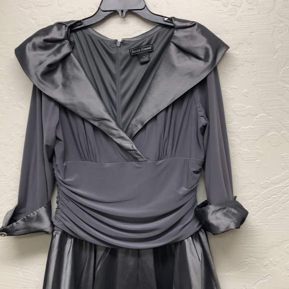 Beautiful Jessica Howard women’s dress size 16 - Picture 2 of 7